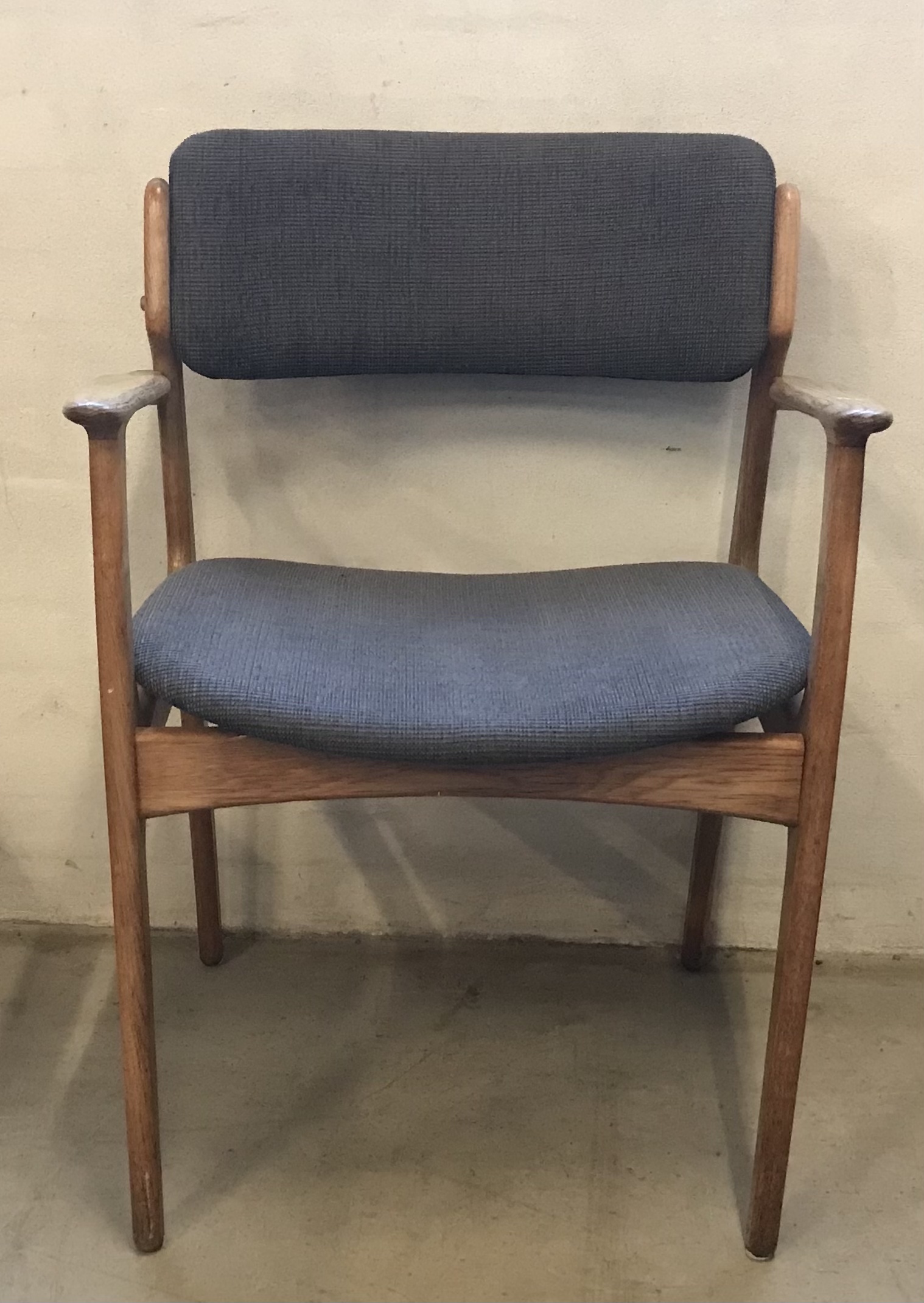 90563996-4E20-415C-9016-D3F4FC64E8BC