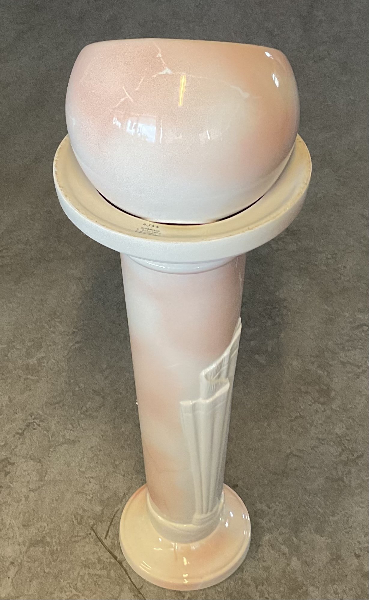 EE089F8B-F323-45C7-ACF2-1A71388BCF46